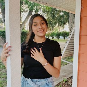 Meet your Posher, Maria